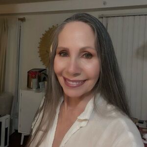 Meet your Posher ~ Divine Miss B ~